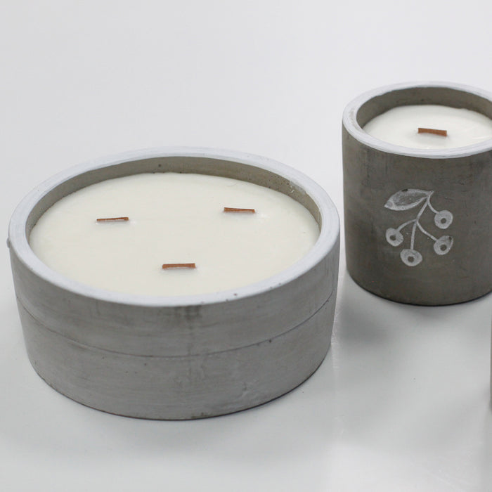 Med Concrete Soy Candle - Berrys - Juniper & Sweet Gin