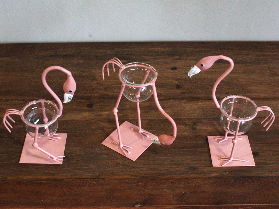 Hydroponic Home Décor - Pink Metal Flamingo Des 1